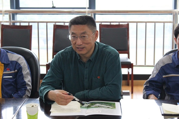 8841564558849755.jpg 朱青山經(jīng)理介紹姑山礦情況.jpg