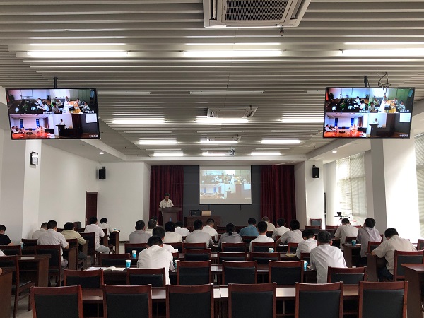 張總.jpg 張總.jpg